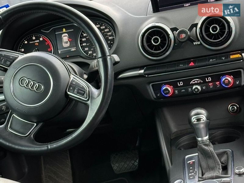 Седан Audi A3 2014 в Дніпрі