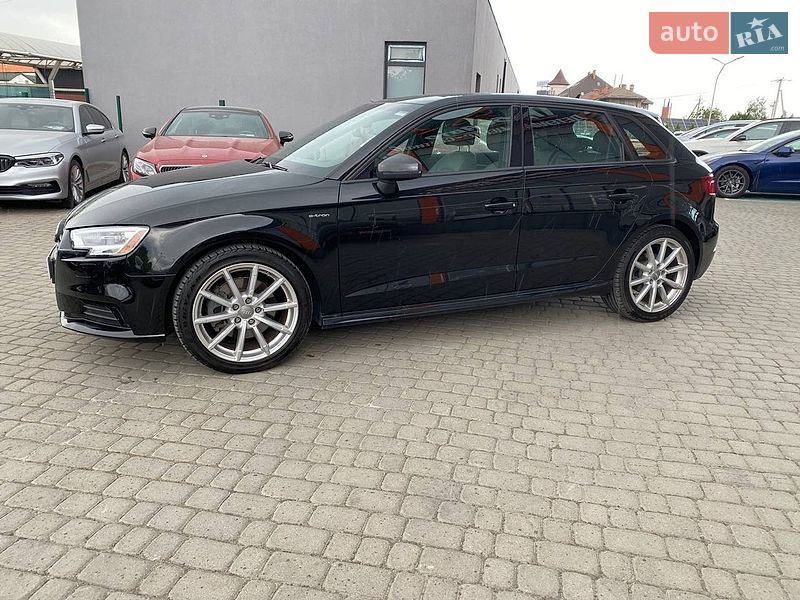 Хетчбек Audi A3 2016 в Львові