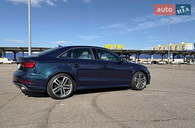 Седан Audi A3 2017 в Харкові