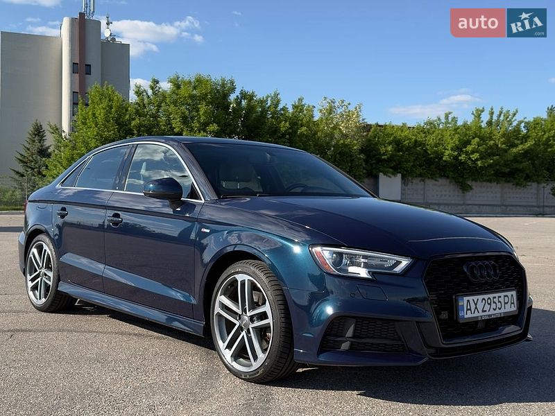Седан Audi A3 2017 в Харкові