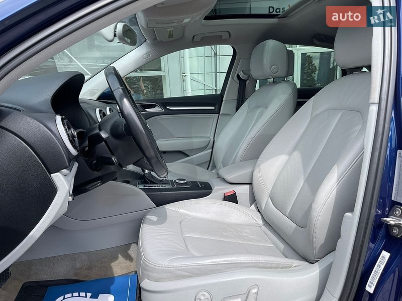 Седан Audi A3 2014 в Чернівцях
