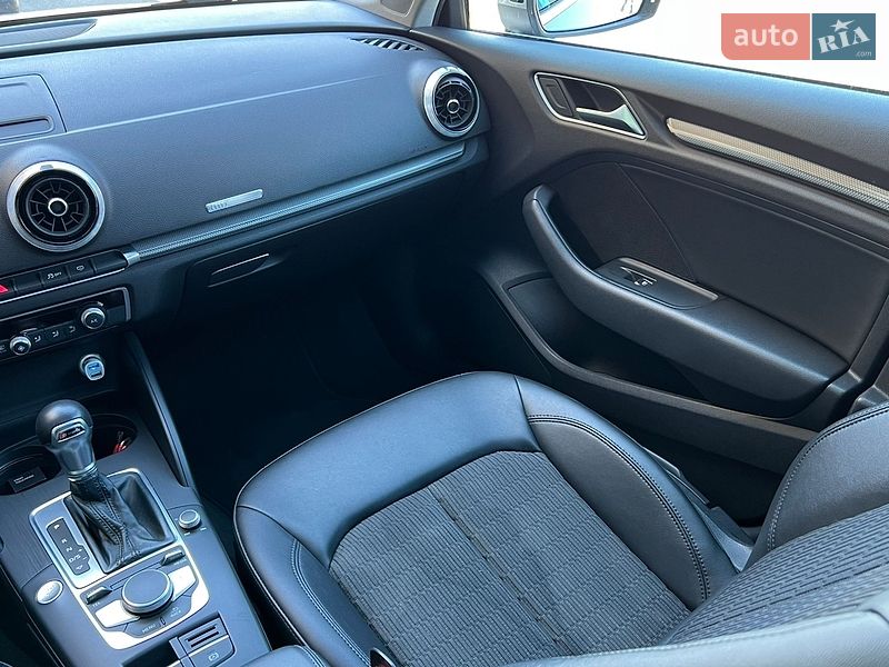 Седан Audi A3 2017 в Києві
