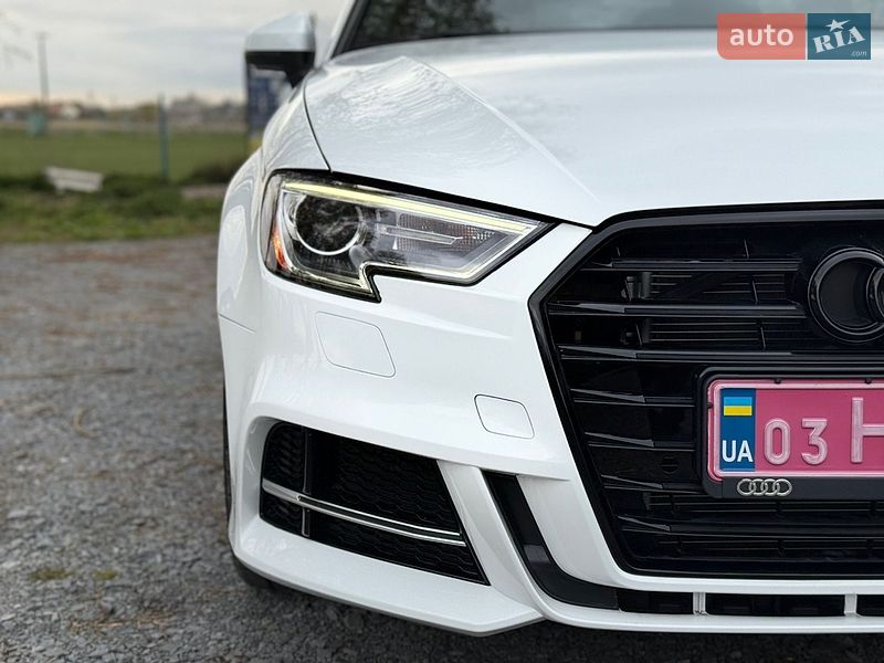 Седан Audi A3 2019 в Ровно