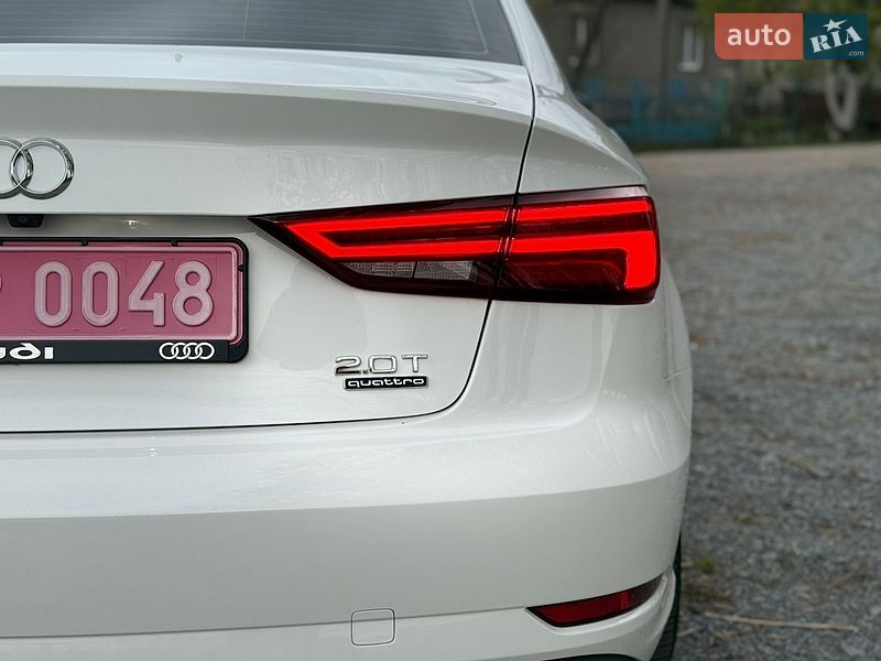 Седан Audi A3 2019 в Ровно