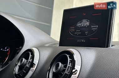 Седан Audi A3 2015 в Дрогобыче