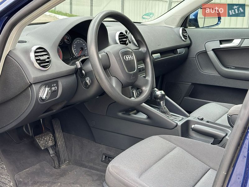 Хэтчбек Audi A3 2010 в Луцке