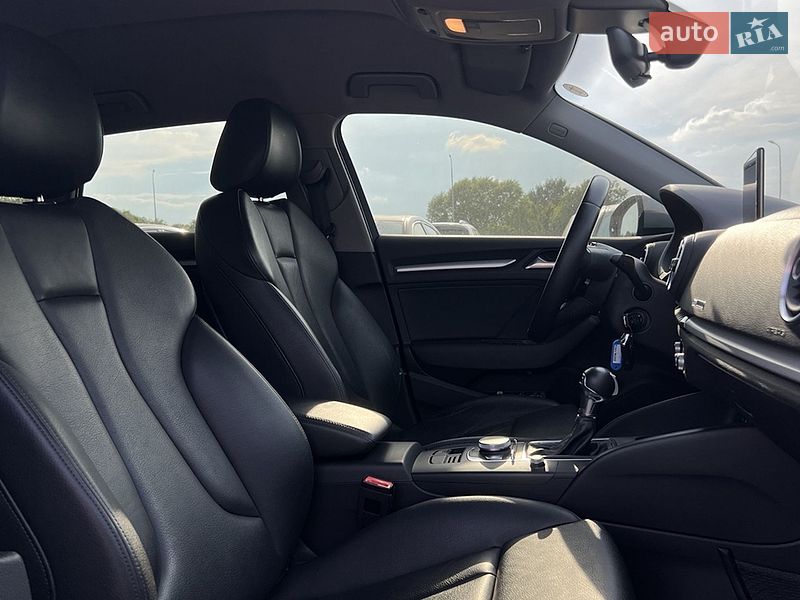 Хэтчбек Audi A3 2018 в Львове