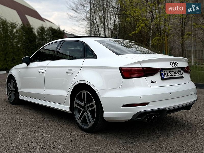 Седан Audi A3 2018 в Харькове