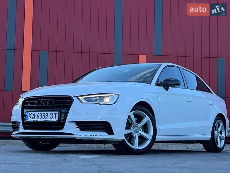 Седан Audi A3 2015 в Киеве