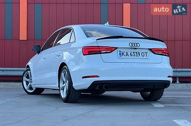 Седан Audi A3 2015 в Киеве