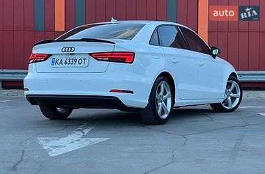 Седан Audi A3 2015 в Киеве
