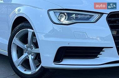 Седан Audi A3 2015 в Киеве