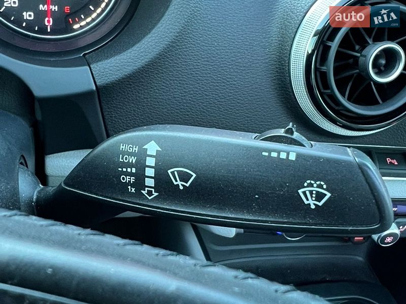 Седан Audi A3 2015 в Киеве