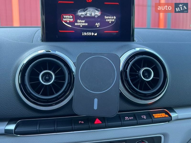 Седан Audi A3 2015 в Киеве