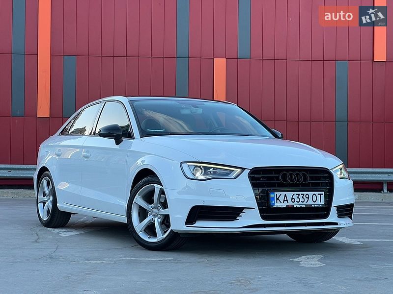 Седан Audi A3 2015 в Киеве