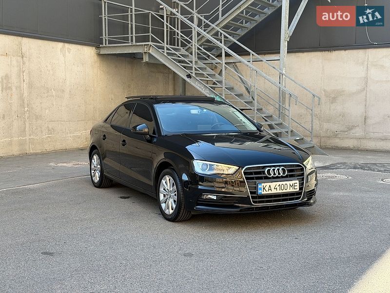 Седан Audi A3 2015 в Києві