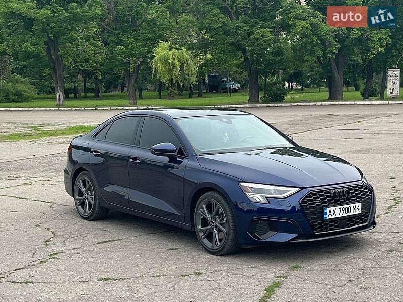 Седан Audi A3 2023 в Харькове