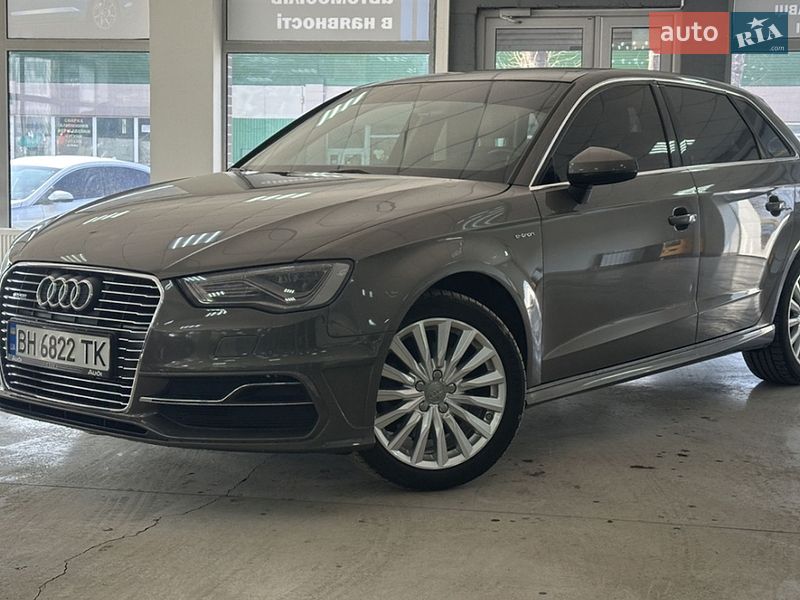 Хетчбек Audi A3 2015 в Одесі