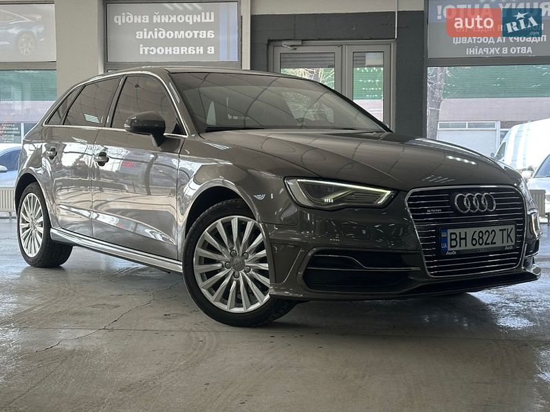 Хетчбек Audi A3 2015 в Одесі