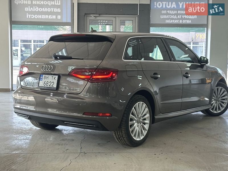 Хетчбек Audi A3 2015 в Одесі