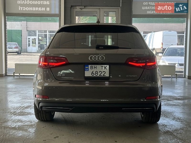 Хетчбек Audi A3 2015 в Одесі