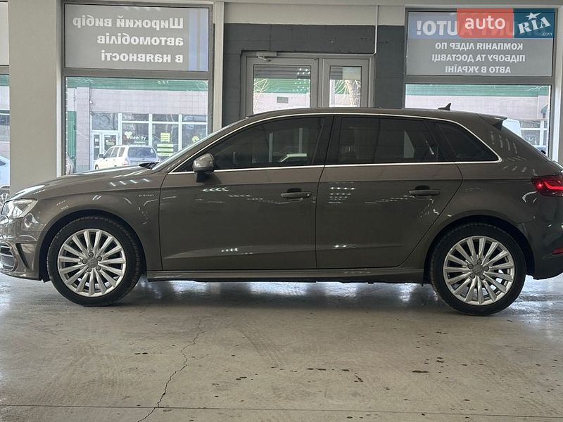 Хетчбек Audi A3 2015 в Одесі
