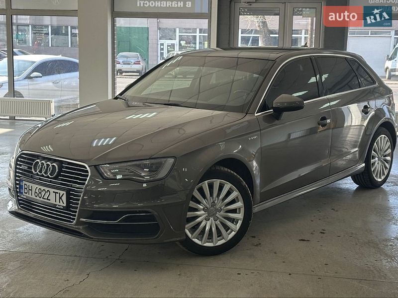 Хетчбек Audi A3 2015 в Одесі