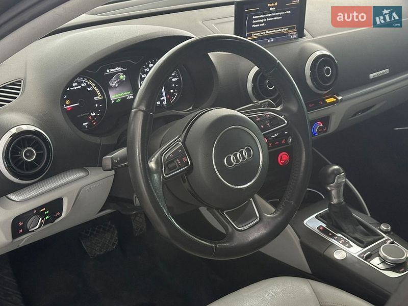 Хетчбек Audi A3 2015 в Одесі