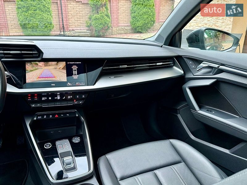 Седан Audi A3 2022 в Чернівцях