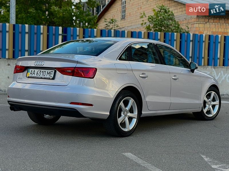 Седан Audi A3 2013 в Киеве