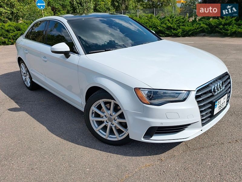 Седан Audi A3 2015 в Николаеве