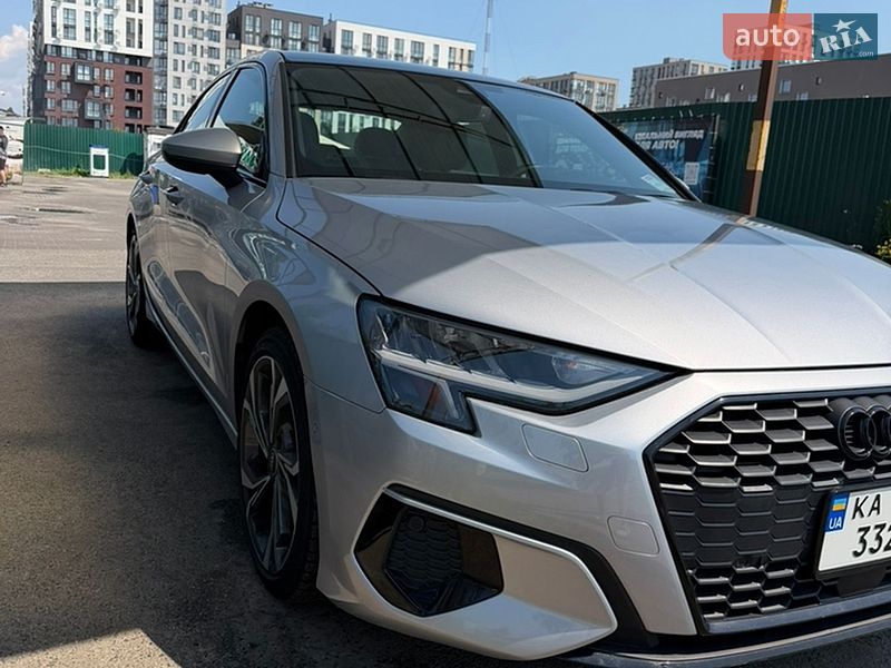 Седан Audi A3 2022 в Киеве
