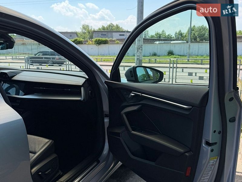 Седан Audi A3 2022 в Киеве