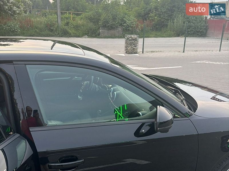 Седан Audi A3 2015 в Чернівцях