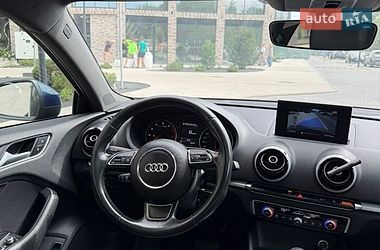 Седан Audi A3 2015 в Львове