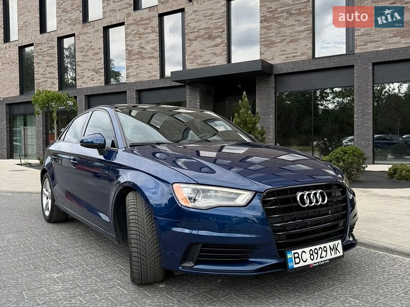 Седан Audi A3 2015 в Львове