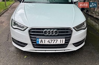 Хэтчбек Audi A3 2016 в Киеве