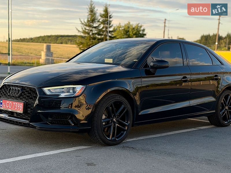 Седан Audi A3 2017 в Тернополі Седан Audi A3 2017 в Тернополі
