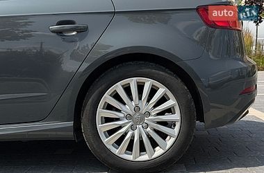Хэтчбек Audi A3 2016 в Львове