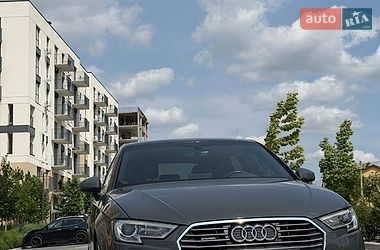 Хэтчбек Audi A3 2016 в Львове