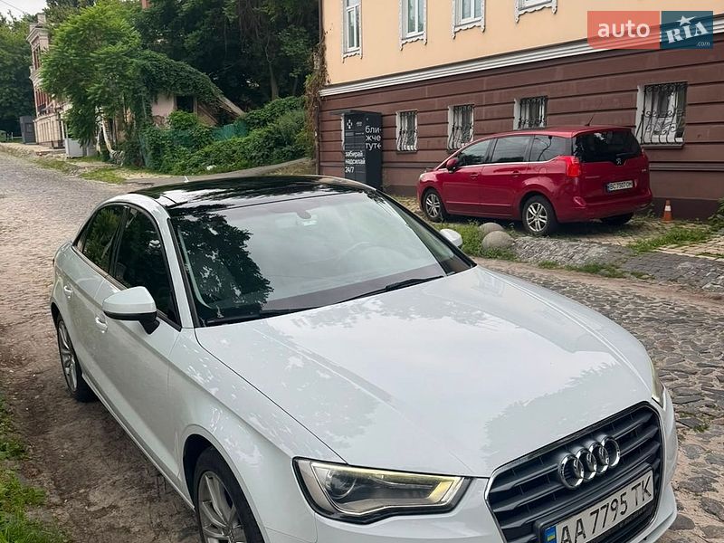 Седан Audi A3 2016 в Києві