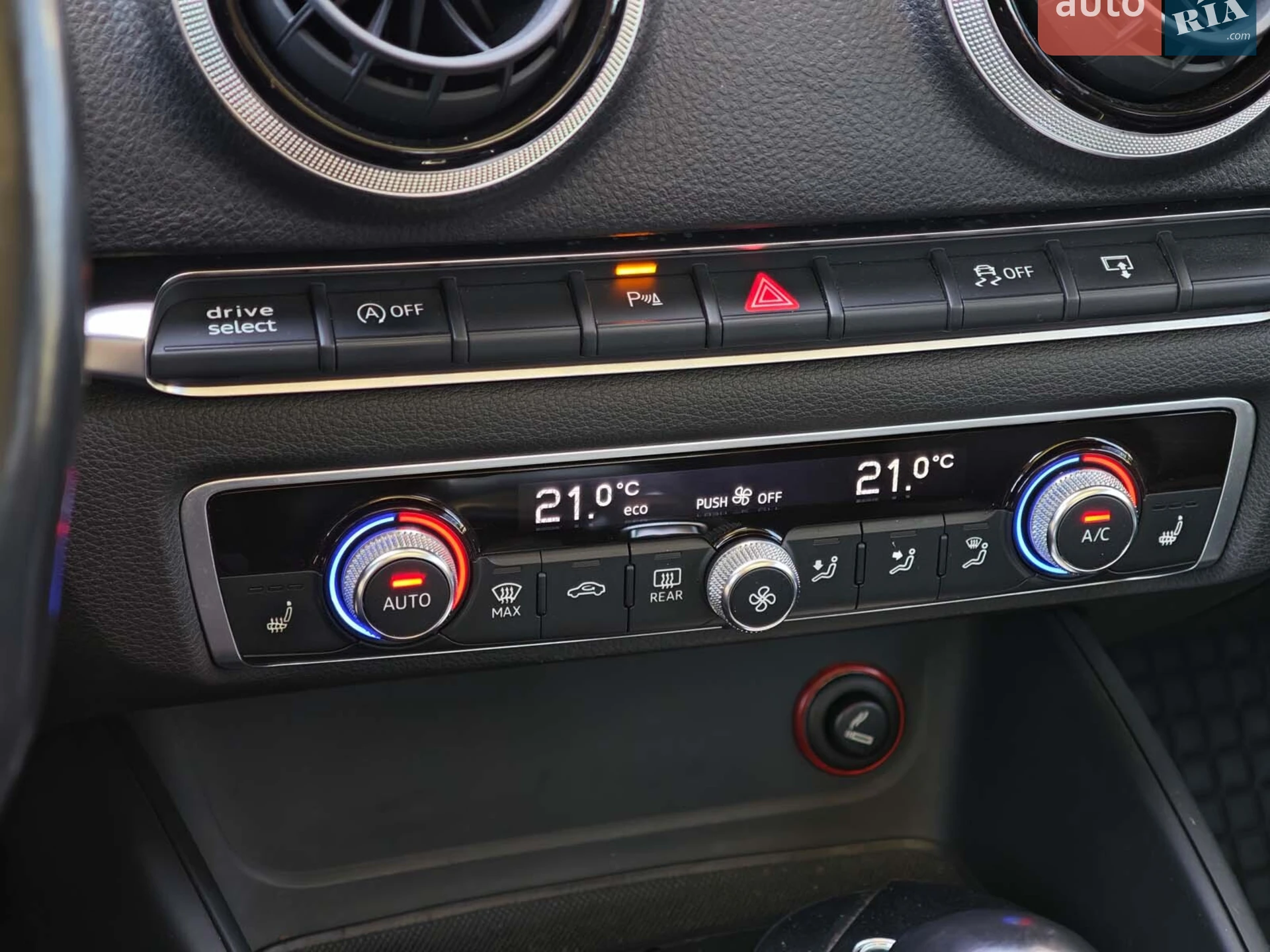 2016 Audi A3 - мініатюра 32