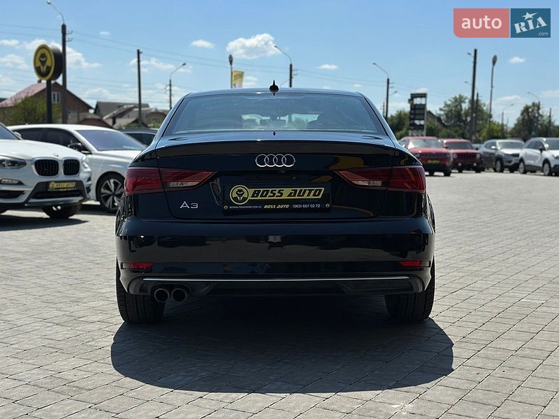 Седан Audi A3 2016 в Ивано-Франковске