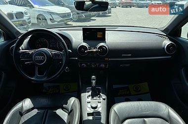 Седан Audi A3 2016 в Ивано-Франковске