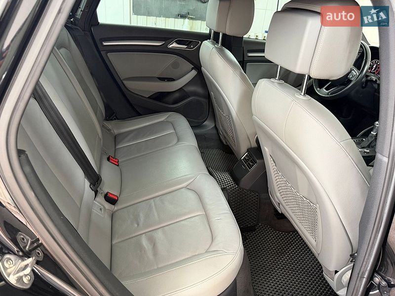 Седан Audi A3 2018 в Черкасах