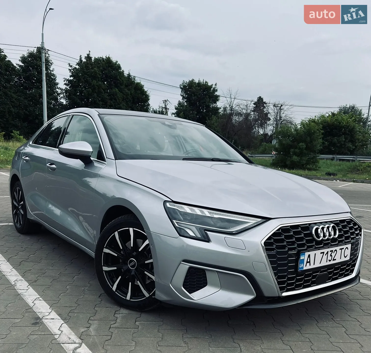 Audi A3 2014 VIN WAUEFGFF4F1065975 фото оголошення 3 з 20