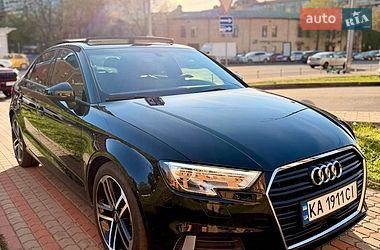 Седан Audi A3 2016 в Киеве