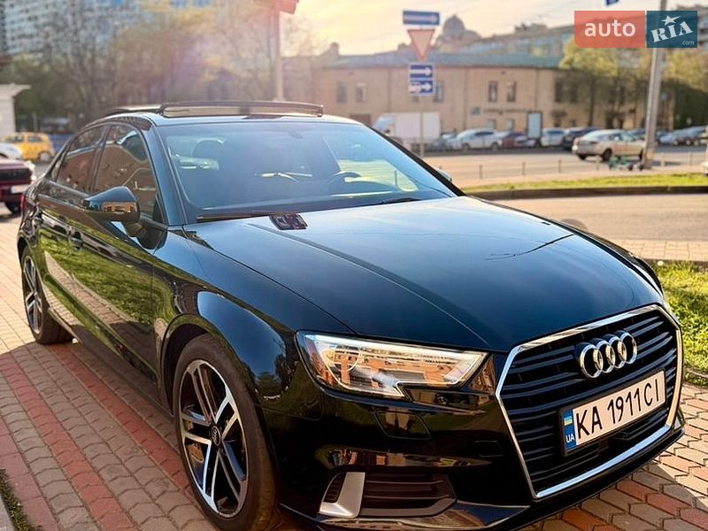 Седан Audi A3 2016 в Киеве