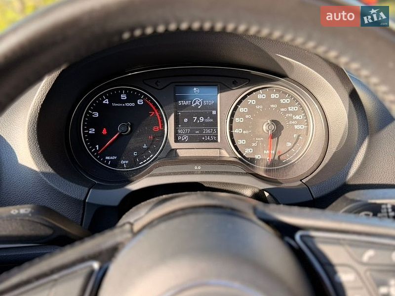 Седан Audi A3 2016 в Киеве