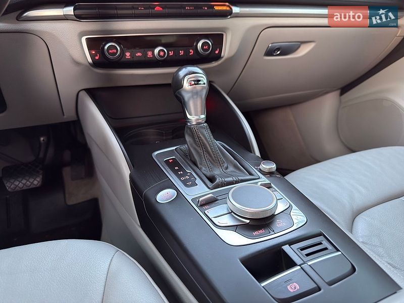 Седан Audi A3 2015 в Івано-Франківську